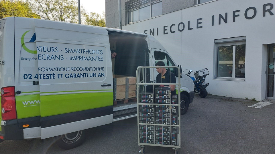 ENI don d'ordinateurs