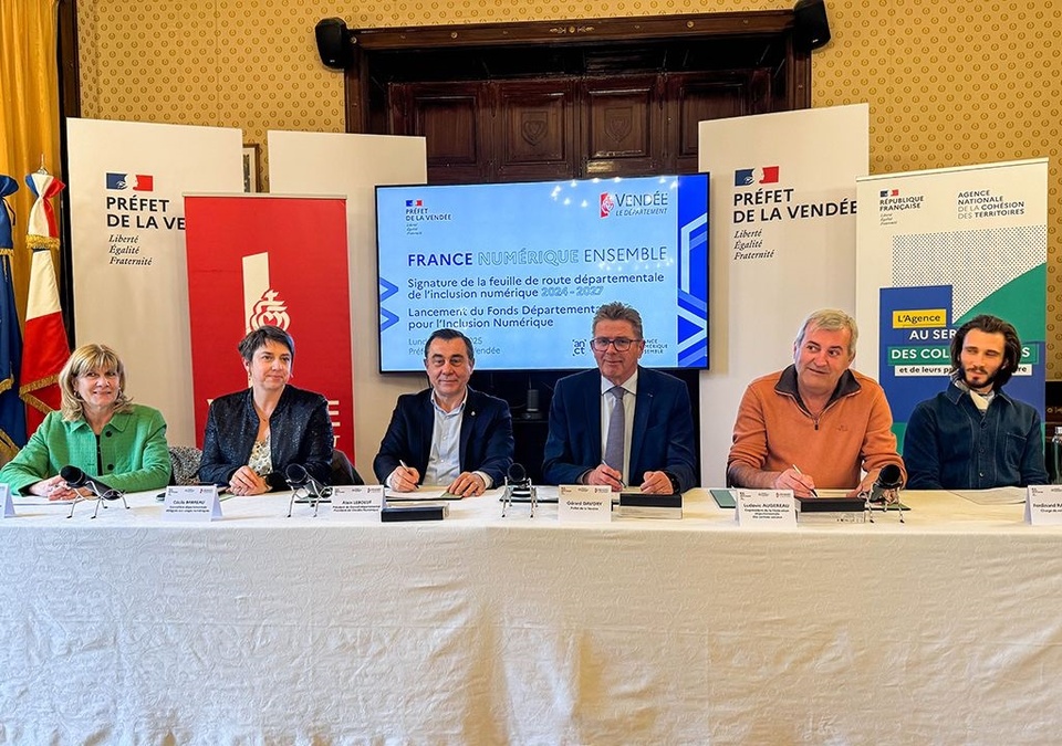 Inclusion Numérique en Vendée : un engagement collectif pour l'égalité des chances